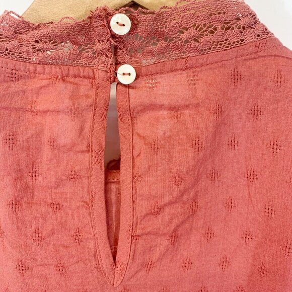 NWOT Universal Thread Puff Sleeve Lace Detail Top - Picture 8 of 10